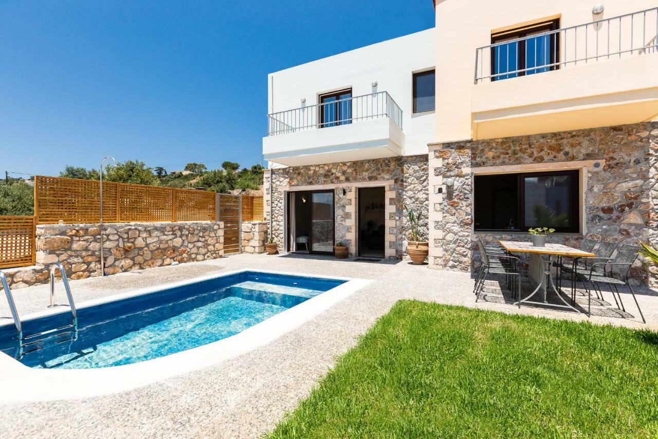 Istros Villas - With Pools, Bbq & Heated Spa Whirlpools, By Thinkvilla Korakiaí エクステリア 写真