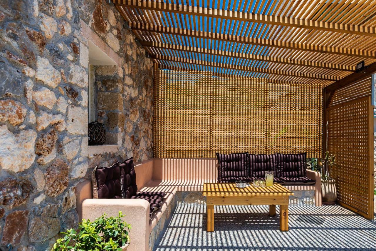Istros Villas - With Pools, Bbq & Heated Spa Whirlpools, By Thinkvilla Korakiaí エクステリア 写真